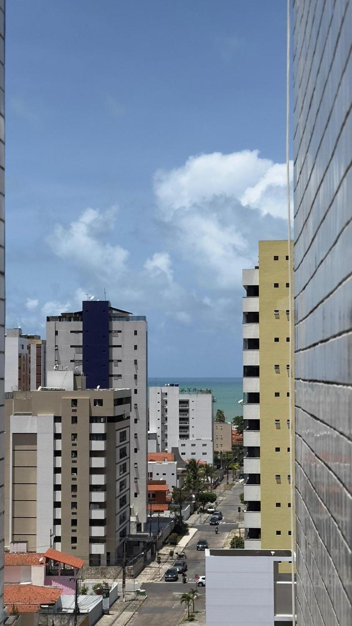 Em Manaira E Proximo A *